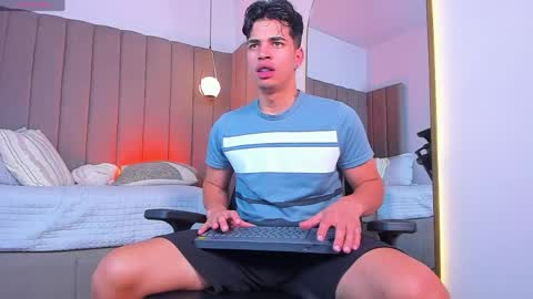 BENJAMIN online show from May 20, 2:07 am