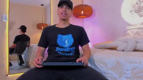 BENJAMIN online show from June 20, 3:53 am