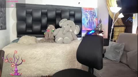 benjamincooperk online show from June 6, 9:19 pm