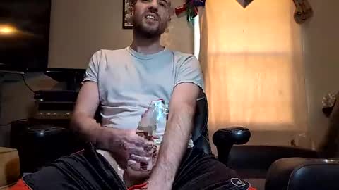 Snapshot of benjammin11311 chatting on January 29, 7:53 pm Benjammin online show from January 29, 7:53 pm