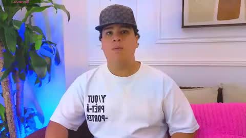 bennett_alejoo online show from June 19, 6:45 pm
