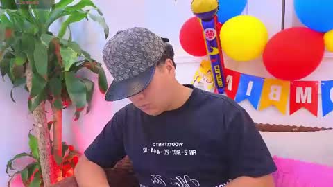 bennett_alejoo online show from June 25, 6:56 pm