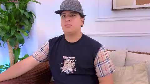 bennett_alejoo online show from July 22, 7:27 pm