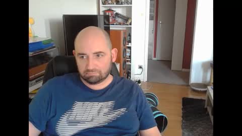 Snapshot of bennn54 chatting on January 4, 10:38 am Ben online show from January 4, 10:38 am