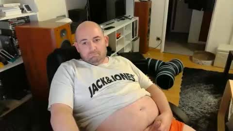 Snapshot of bennn54 chatting on March 8, 6:01 pm Ben online show from March 8, 6:01 pm