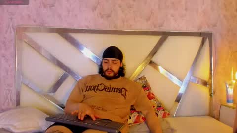 Benny and Mark online show from February 6, 3:55 am