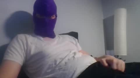 Snapshot of bennybueno chatting on May 25, 3:23 am bennybueno online show from May 25, 3:23 am