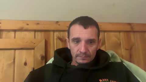 Snapshot of bennymn chatting on April 12, 3:06 pm benny and innocentvixon online show from April 12, 3:06 pm