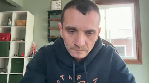 Snapshot of bennymn chatting on May 2, 7:08 pm benny and innocentvixon online show from May 2, 7:08 pm