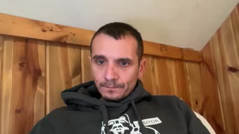 Snapshot of bennymn chatting on May 6, 5:51 pm benny and innocentvixon online show from May 6, 5:51 pm