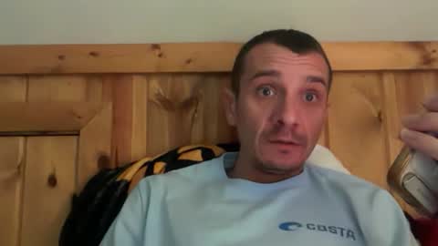Snapshot of bennymn chatting on May 8, 1:38 pm benny and innocentvixon online show from May 8, 1:38 pm