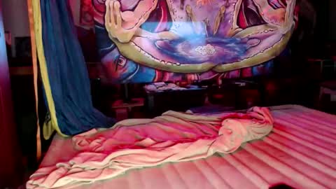 Bent Bunny online show from May 3, 5:13 am