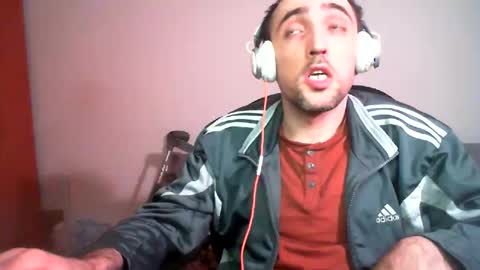 Snapshot of bentish chatting on December 15, 3:31 pm bentish online show from December 15, 3:31 pm