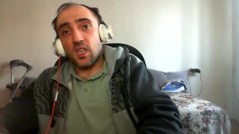 Snapshot of bentish chatting on January 1, 1:16 pm bentish online show from January 1, 1:16 pm