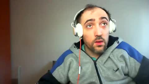 Snapshot of bentish chatting on January 9, 5:34 am bentish online show from January 9, 5:34 am