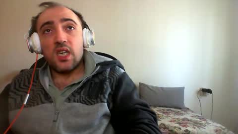 Snapshot of bentish chatting on January 13, 8:26 am bentish online show from January 13, 8:26 am