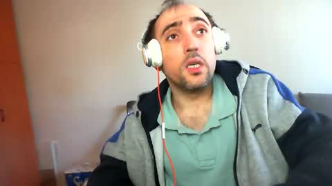 Snapshot of bentish chatting on January 25, 10:40 am bentish online show from January 25, 10:40 am