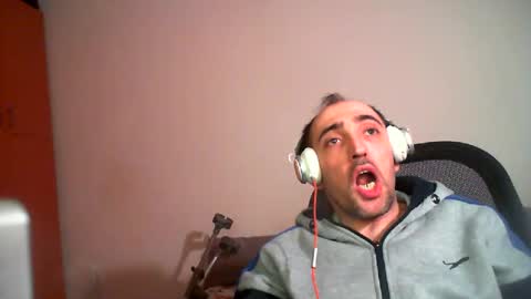 Snapshot of bentish chatting on January 26, 4:09 pm bentish online show from January 26, 4:09 pm