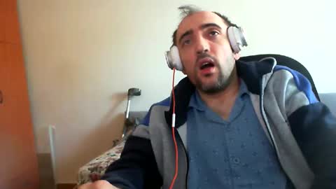 bentish online show from January 29, 8:18 am