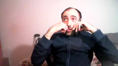 Snapshot of bentish chatting on February 2, 4:22 pm bentish online show from February 2, 4:22 pm