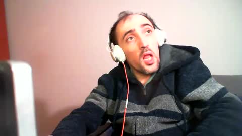 Snapshot of bentish chatting on February 7, 5:18 pm bentish online show from February 7, 5:18 pm