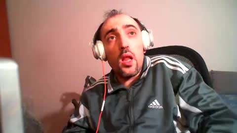 Snapshot of bentish chatting on February 16, 4:21 pm bentish online show from February 16, 4:21 pm