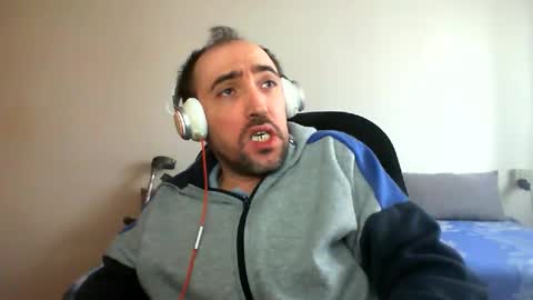 Snapshot of bentish chatting on February 19, 8:01 am bentish online show from February 19, 8:01 am