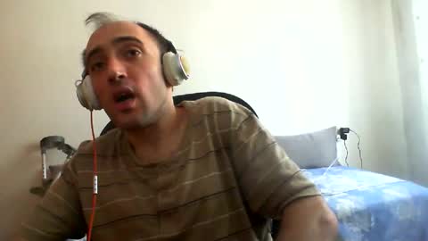 Snapshot of bentish chatting on September 18, 7:32 am bentish online show from September 18, 7:32 am