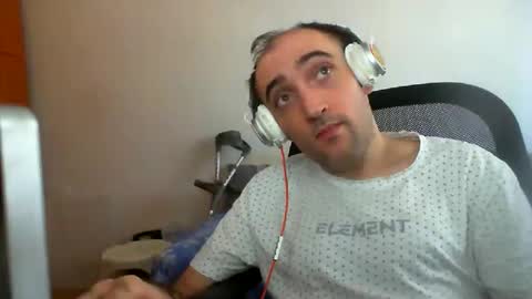 Snapshot of bentish chatting on September 27, 8:52 am bentish online show from September 27, 8:52 am