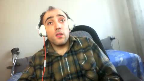 Snapshot of bentish chatting on December 14, 9:36 am bentish online show from December 14, 9:36 am