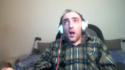 Snapshot of bentish chatting on December 16, 3:39 pm bentish online show from December 16, 3:39 pm