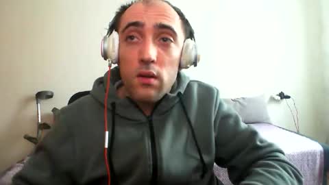 bentish online show from February 17, 10:12 am