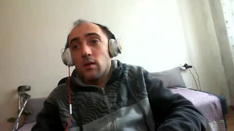 bentish online show from February 23, 7:39 am