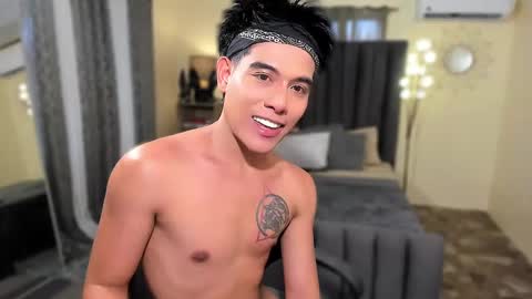 Snapshot of bentlyfuck chatting on March 6, 3:24 am bentlyfuck online show from March 6, 3:24 am