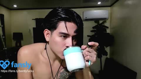 bentlyfuck online show from January 11, 8:25 pm