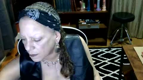 DeniseDavid online show from March 23, 12:36 am