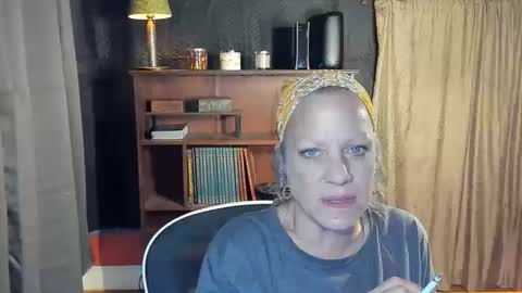 DeniseDavid online show from May 20, 2:18 am