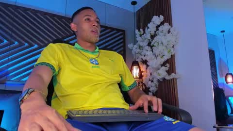 bento_fox online show from December 3, 4:31 am