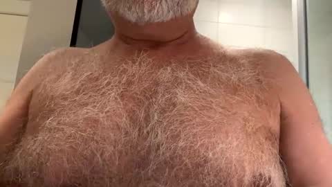 benz10001 online show from November 11, 12:32 am