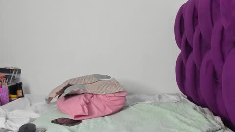 beren online show from January 17, 9:03 am