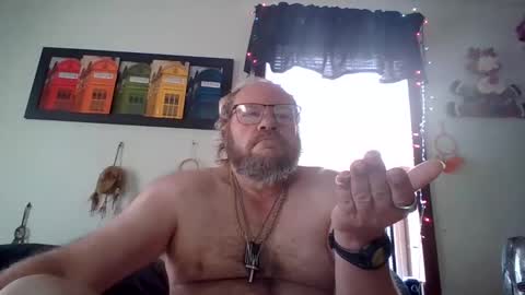 bergeeric1970 online show from April 1, 1:41 pm