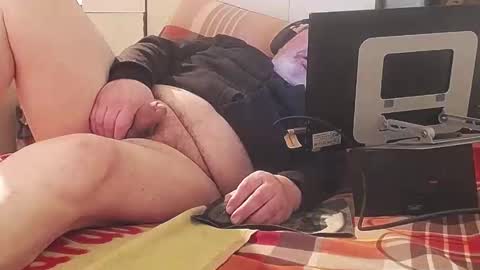 Snapshot of berlinerbaer1963 chatting on September 23, 7:28 pm berlinerbaer1963 online show from September 23, 7:28 pm