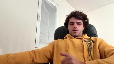 Snapshot of berltex chatting on November 6, 4:19 pm Berltex online show from November 6, 4:19 pm