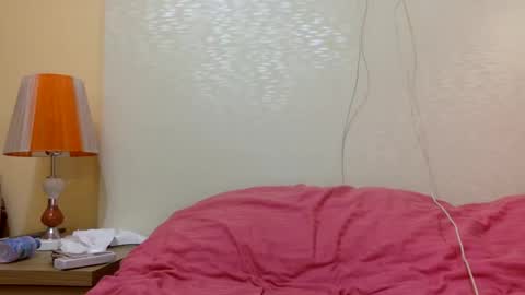 tixxie  online show from January 29, 3:54 am