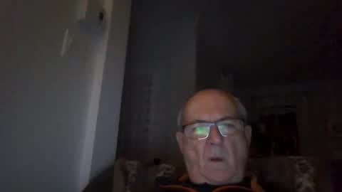 Snapshot of bernard1102 chatting on November 10, 2:10 am bernard1102 online show from November 10, 2:10 am