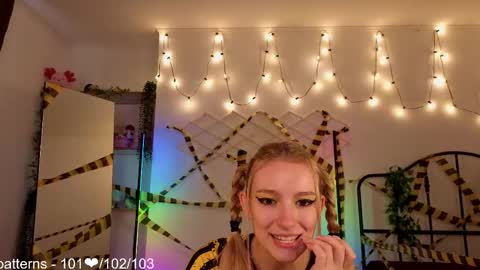 Hi Im NikaComing back online on Monday 3 online show from May 31, 1:07 pm