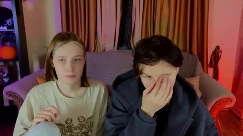 Snapshot of berry_assortment chatting on November 27, 11:23 am Your sweet Tara and Eva online show from November 27, 11:23 am