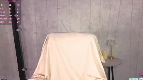 Berta  online show from May 8, 1:11 am