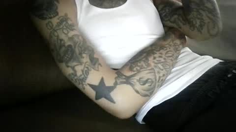 Snapshot of bertdollaz757 chatting on January 28, 10:12 pm ToxicPipe757 online show from January 28, 10:12 pm