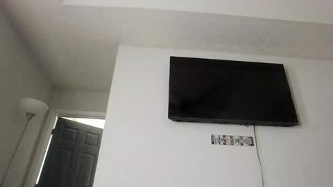 Snapshot of bertdollaz757 chatting on November 10, 1:54 pm ToxicPipe757 online show from November 10, 1:54 pm